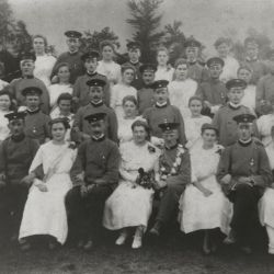 1920 Hofstaat August Rabe